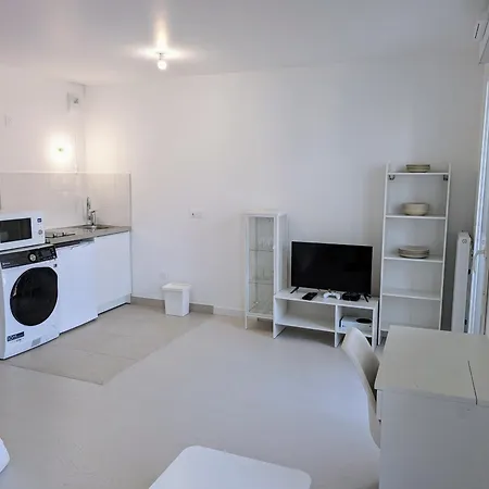 Plume, Studio & Parking Gratuit A Sartrouville - Ville A 20 Min De Paris Esterno foto