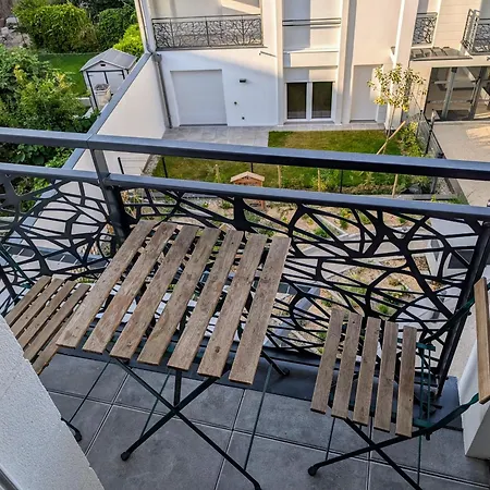 Plume, Studio & Parking Gratuit A Sartrouville - Ville A 20 Min De Paris Esterno foto