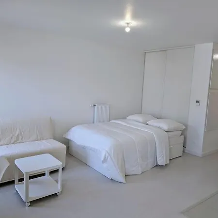 Plume, Studio & Parking Gratuit A Sartrouville - Ville A 20 Min De Paris Esterno foto