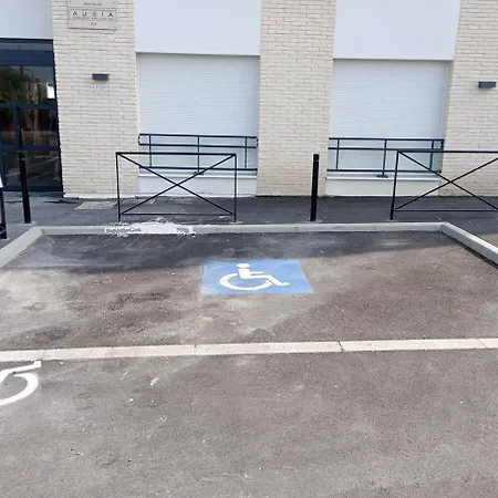 Plume, Studio & Parking Gratuit A Sartrouville - Ville A 20 Min De Paris Esterno foto