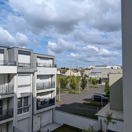 Plume, Studio & Parking Gratuit A Sartrouville - Ville A 20 Min De Paris Esterno foto